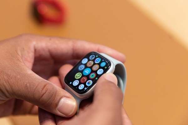 kho ứng dụng khổng lồ trên Apple Watch Series 8 